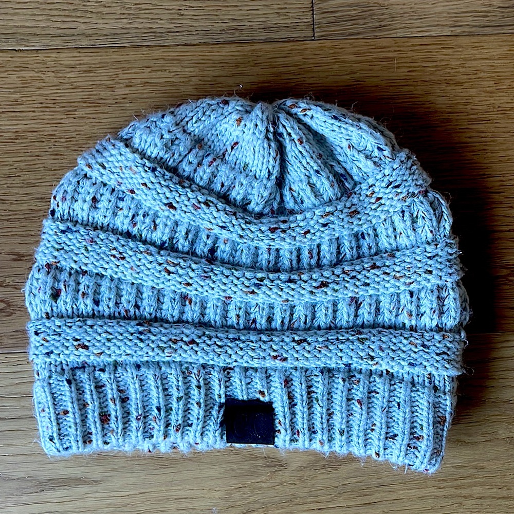 CC Boutique Cream/Speckle Beanie
